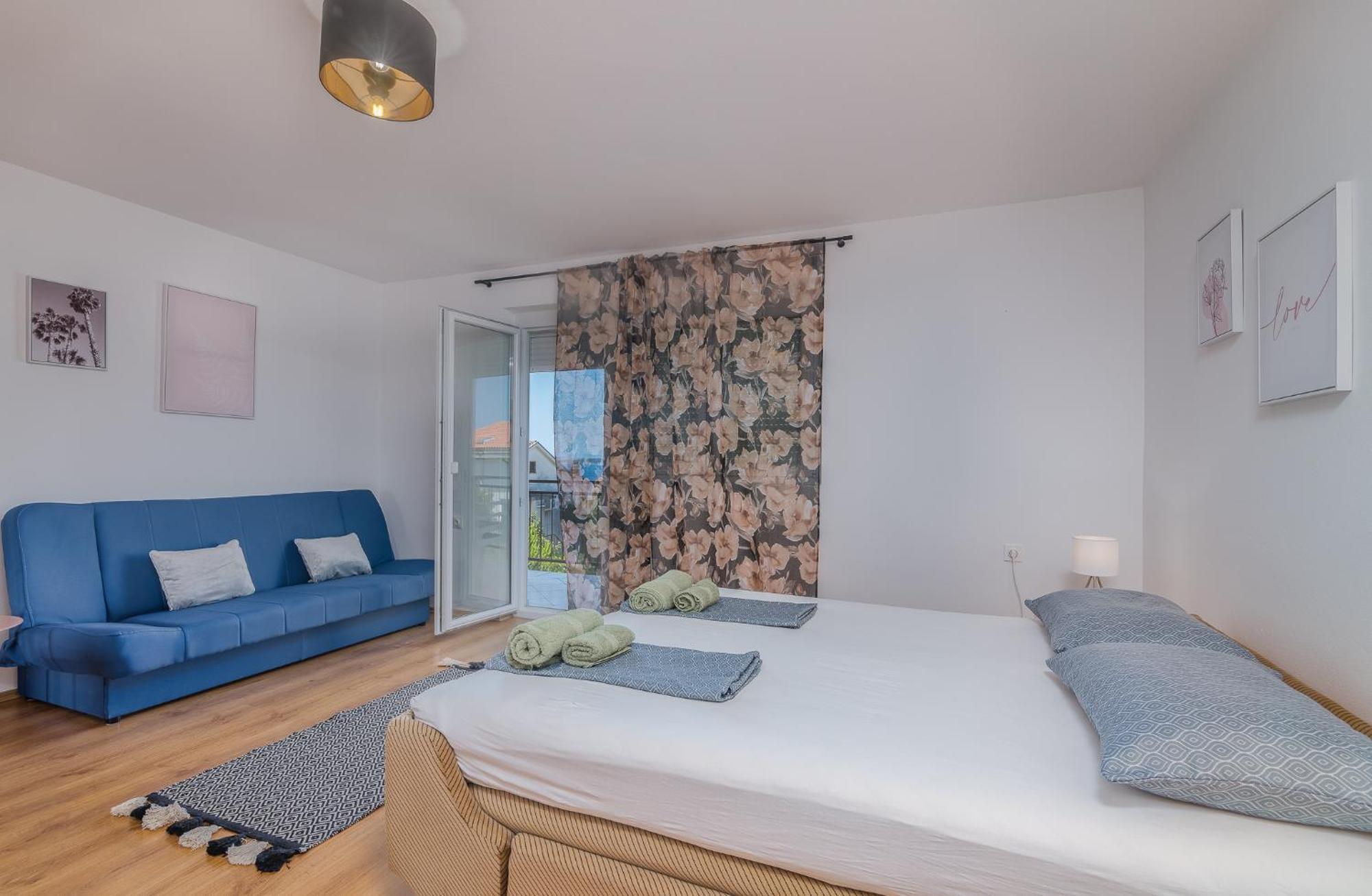 Apartments Bahar Krk Крк Экстерьер фото