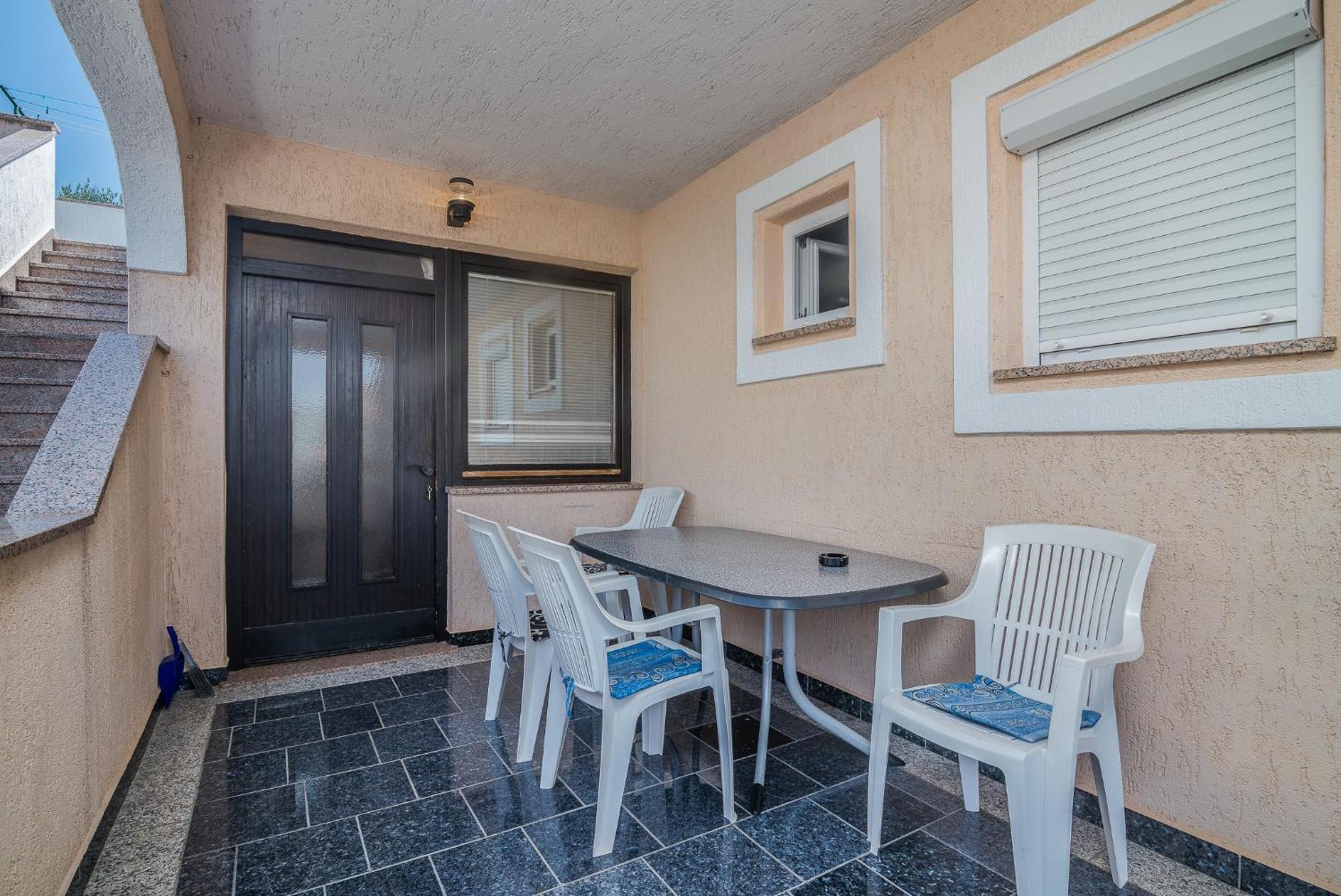 Apartments Bahar Krk Крк Номер фото